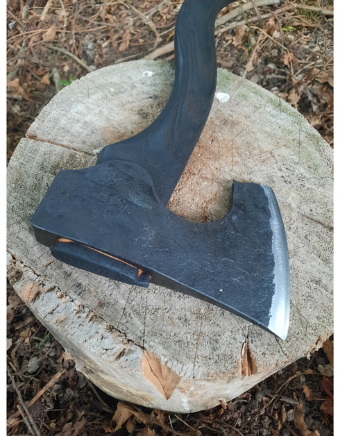 Bearded Carving Hatchet - Charred (with Sheath)